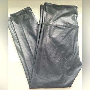 Zyia metallic leggings
